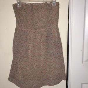 Floral dress with pockets